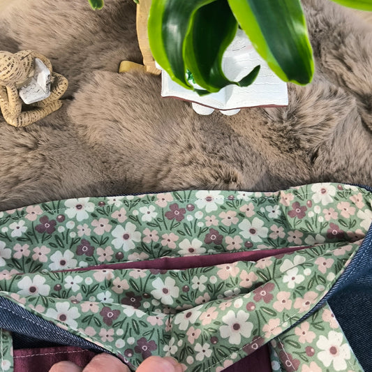 Sac à main avec housse de livre intégrée